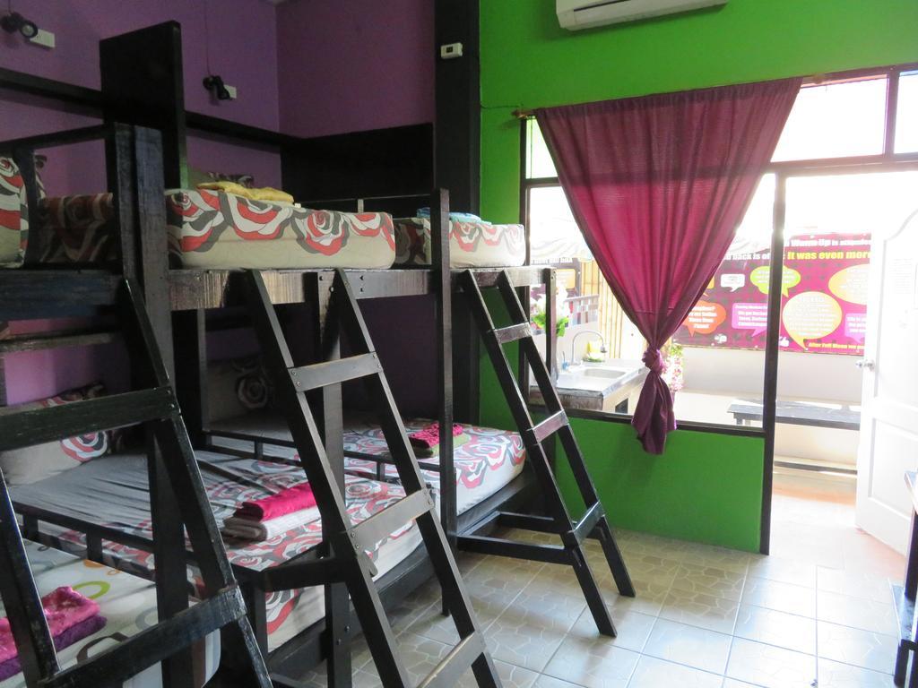 Same Same Guesthouse, Bar & Restaurant (Adults Only) Haad Rin Εξωτερικό φωτογραφία