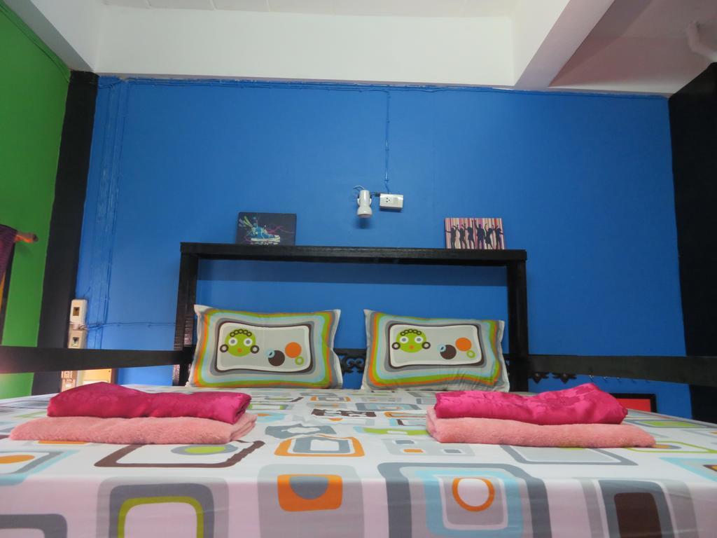 Same Same Guesthouse, Bar & Restaurant (Adults Only) Haad Rin Εξωτερικό φωτογραφία