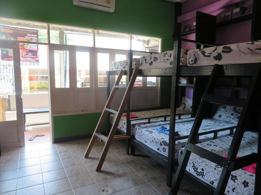 Same Same Guesthouse, Bar & Restaurant (Adults Only) Haad Rin Εξωτερικό φωτογραφία