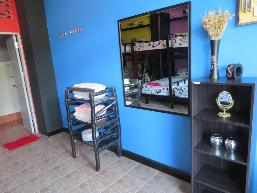 Same Same Guesthouse, Bar & Restaurant (Adults Only) Haad Rin Εξωτερικό φωτογραφία