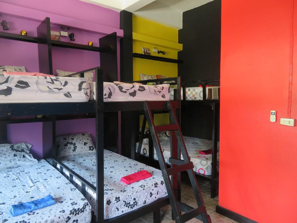 Same Same Guesthouse, Bar & Restaurant (Adults Only) Haad Rin Εξωτερικό φωτογραφία