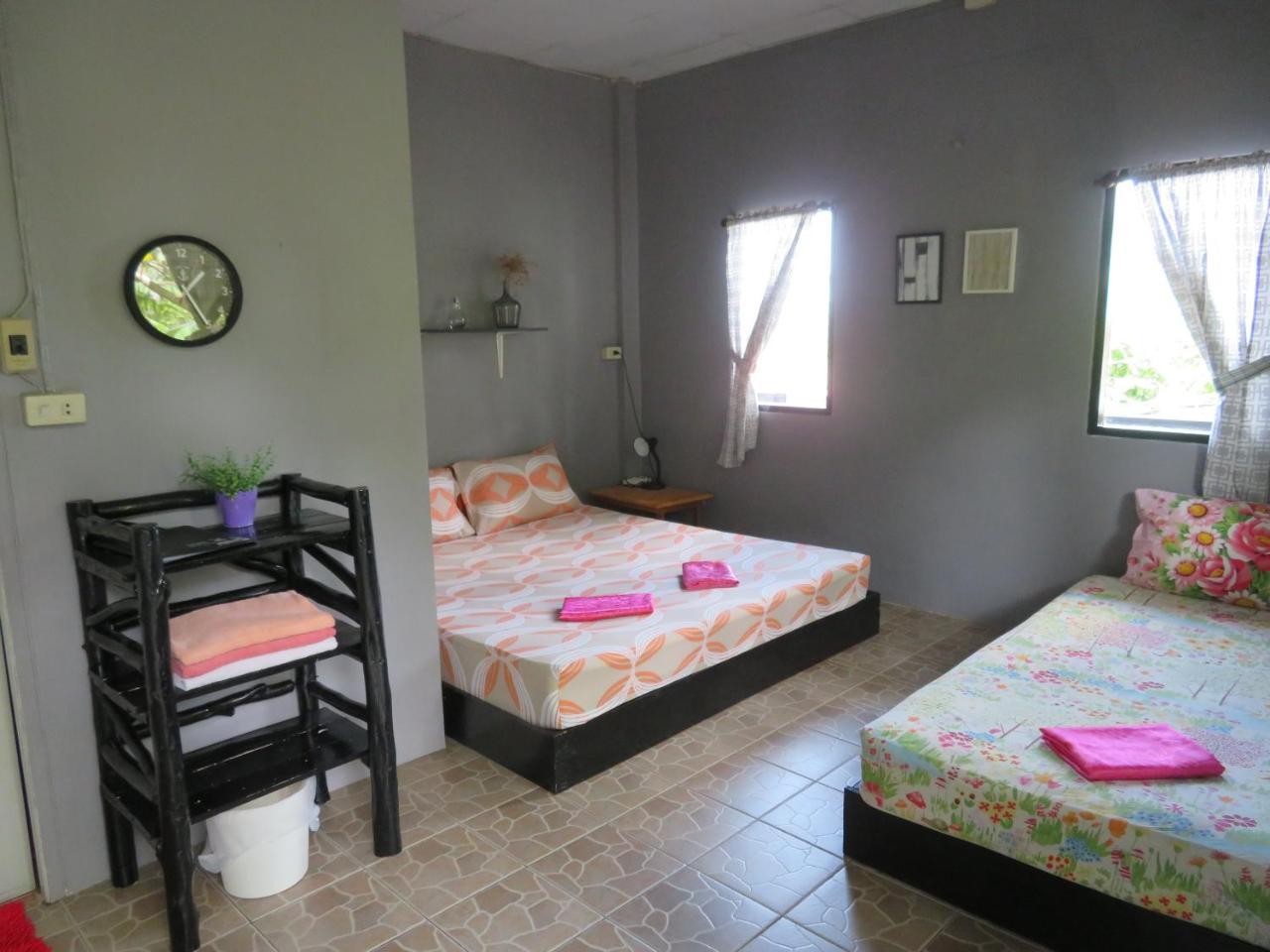 Same Same Guesthouse, Bar & Restaurant (Adults Only) Haad Rin Εξωτερικό φωτογραφία