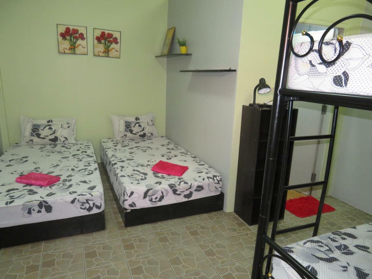 Same Same Guesthouse, Bar & Restaurant (Adults Only) Haad Rin Εξωτερικό φωτογραφία