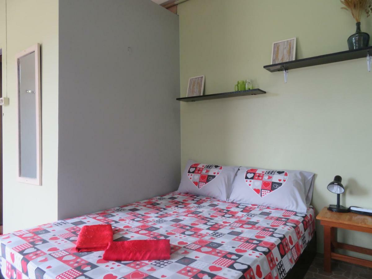 Same Same Guesthouse, Bar & Restaurant (Adults Only) Haad Rin Εξωτερικό φωτογραφία