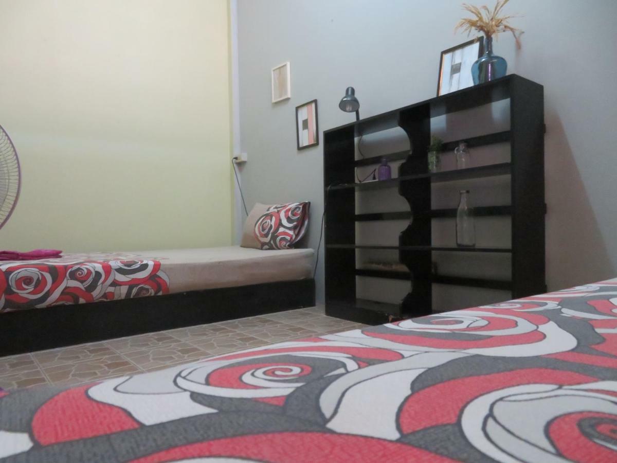 Same Same Guesthouse, Bar & Restaurant (Adults Only) Haad Rin Εξωτερικό φωτογραφία