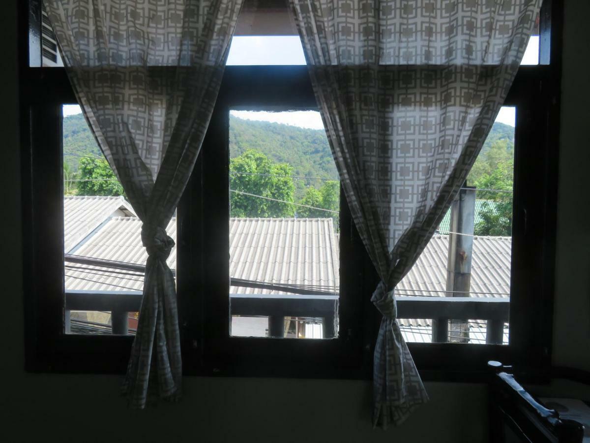 Same Same Guesthouse, Bar & Restaurant (Adults Only) Haad Rin Εξωτερικό φωτογραφία
